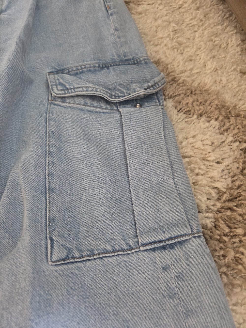 Agolde Light Blue Wide-Leg Cargo Jeans - Picture 3 of 5